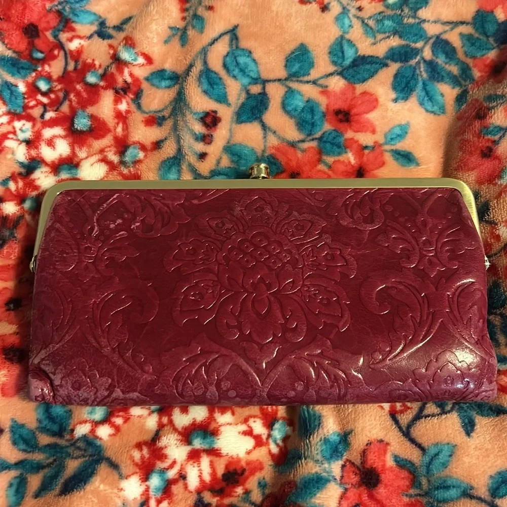 HOBO Lauren Clutch Wallet - Embroidered Plum - Picture 12 of 15
